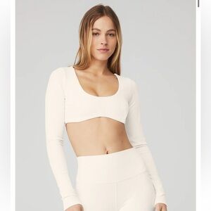 Alo Ribbed Defined Long Sleeve Bra Crop Top Ivory